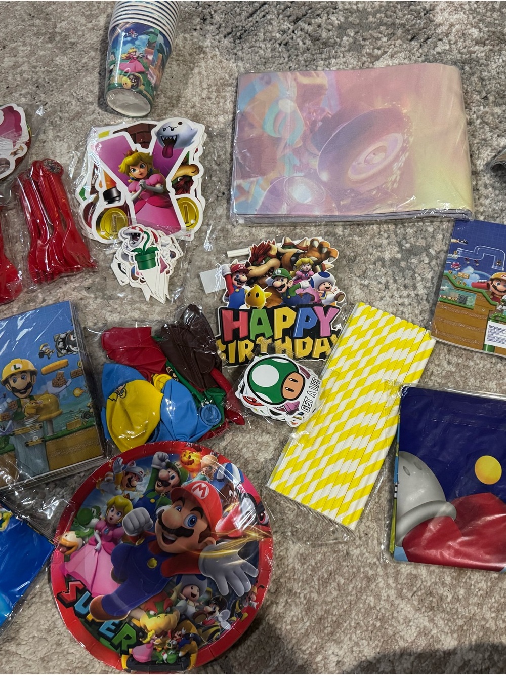 Super Mario misc party supplies